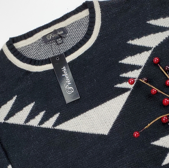 Aztec Sweater - Black & White Tribal Pullover - Picture 3 of 3